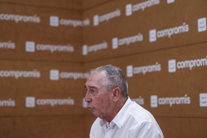 Archivo - El portavoz de Compromís en Les Corts, Joan Baldoví, durante una entrevista concedida a Europa Press