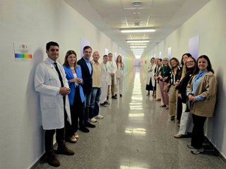 El Clínico San Cecilio transforma la zona de Farmacia en un espacio amable y acogedor.