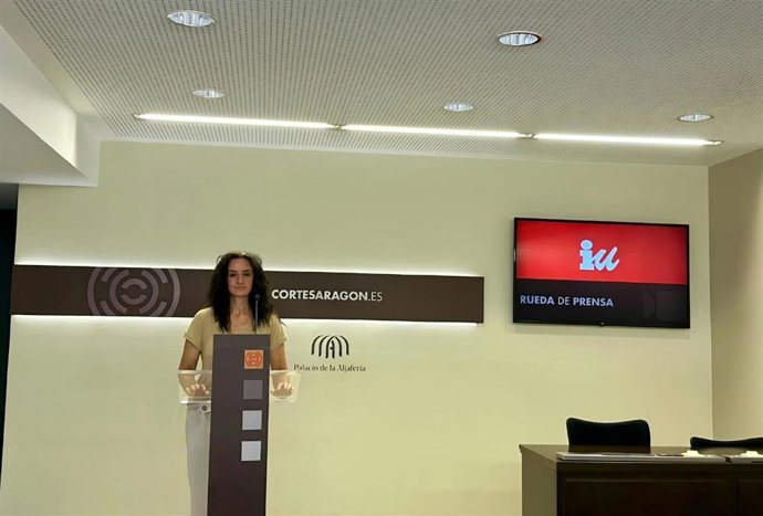 La diputada de IU Aragón, Marta Abengochea.