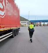 Foto: Investigan en Segovia a un camionero y su hija porque el primero circulaba con la tarjeta de la segunda