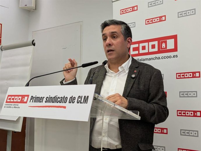 Archivo - El secretario general de CCOO Castilla-La Mancha, Javier Ortega.