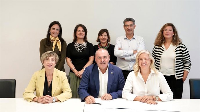 Foto de familia jornada de formación La Distribuidora ANGED y Origen España