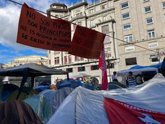 Foto: Pasan a disposición judicial los implicados en la agresión a un integrante de la acampada en la Escandalera (Oviedo)