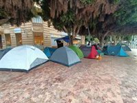 El Ayuntamiento de Almería denuncia en los juzgados la acampada por la vivienda al ver "ocupación ilegal" de la calle
