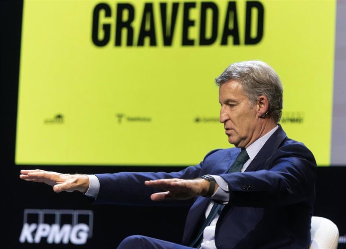 El presidente del Partido Popular, Alberto Núñez Feijóo, durante el XXIX Congreso Nacional de la Empresa Familiar, a 5 de octubre de 2026, en Madrid (España). 