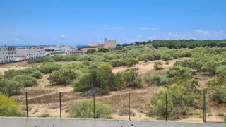 Parcela donde se desarrollará el residencial de El Jarillo de Barbate (Cádiz).