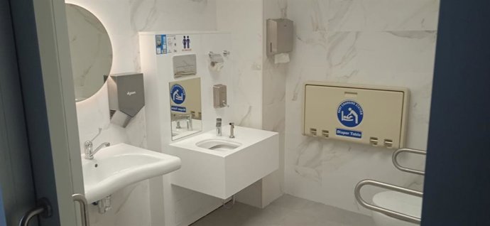 El Aeropuerto de Córdoba pone en servicio un núcleo de aseos para personas con ostomía.
