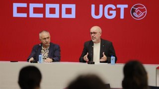 Archivo - Arxivo - El secretari general d'UGT, Pepe Álvarez, i el de CCOO, Unai Sord.