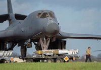 Londres subraya que la base de Fairford es segura pese a la retirada de los bombarderos de EEUU