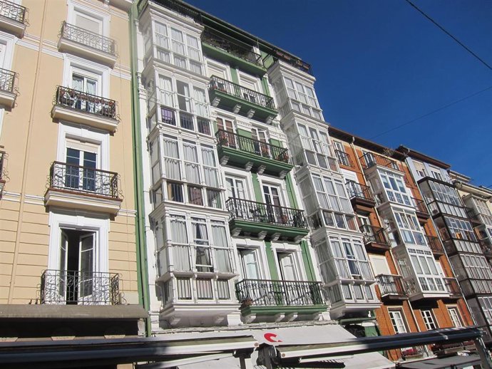 Archivo - Viviendas y pisos en Santander.