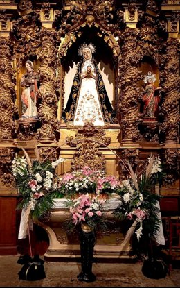 Velayos (Ávila) recupera la historia de la Cofradía de la Soledad por el centenario de su cetro.