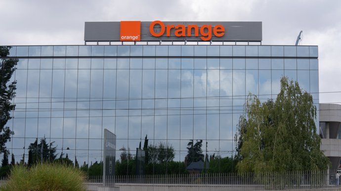 Exterior de edificio de Orange