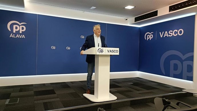 Javier de Andrés, en la rueda de prensa de este martes