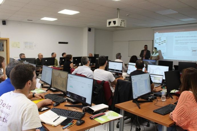 La Escuela Andaluza de Salud Pública y la Univesidad de Granada impulsan la formación en epidemiología e investigación clínica