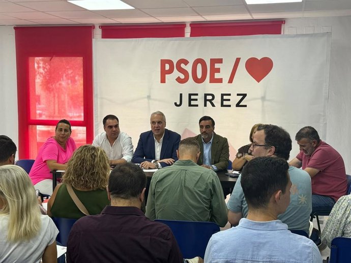 Juan Cornejo y Ruiz Boix en la Ejecutiva Provincial del PSOE.