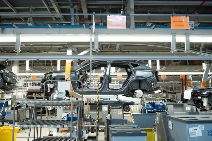 Archivo - Montaje del modelo de Cupra Fomentor y Cupra León en la fábrica de Seat en Martorell (Barcelona)