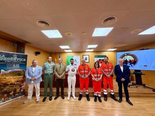 Acto de entrega de la distinción de La Desértica como prueba deportiva cardioasegurada por el Centro de Emergencias Sanitarias 061 de Almería.