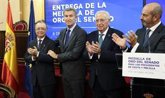 Foto: Vivas e Imbroda reciben la Medalla de Oro del Senado: "Ceuta no se vende, Ceuta se defiende, Ceuta es España"
