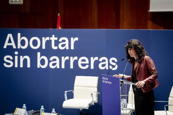 La ministra de Igualdad, Ana Redondo, interviene durante el acto ‘Abortar sin barreras: del reconocimiento del derecho a la garantía efectiva del acceso’, en la sede del Ministerio de Sanidad, a 28 de septiembre de 2026, en Madrid (España).