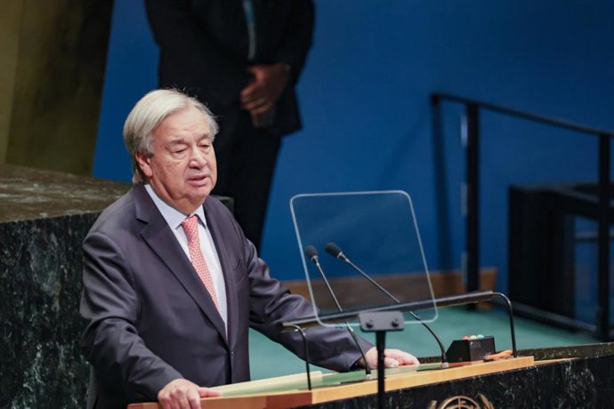 22 de setembro de 2026, Nova York, Nova York, Estados Unidos: O secretário-geral da ONU, ANTONIO GUTERRES, discursa para líderes mundiais durante a abertura do Debate Geral da 81ª Assembleia Geral da ONU. Guterres alertou sobre o aumento das divisões glob