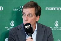 Almeida acusa a Sánchez de "secuestrar la voz del pueblo" con lo que ha hecho con los reales decretos tumbados