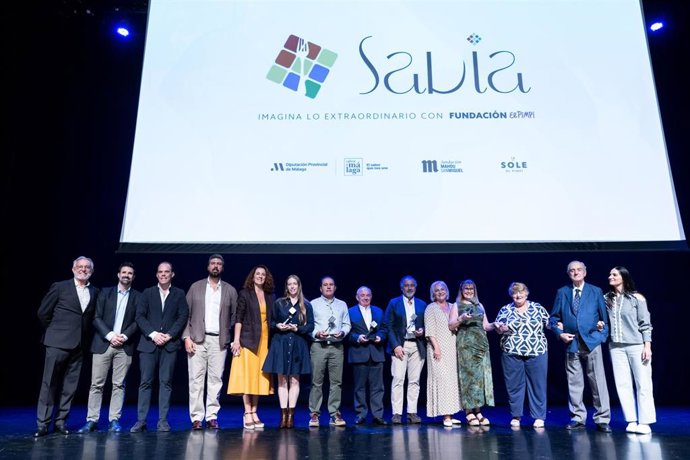 La Diputación de Málaga y Fundación El Pimpi entregan sus reconocimientos a seis productores de la provincia.