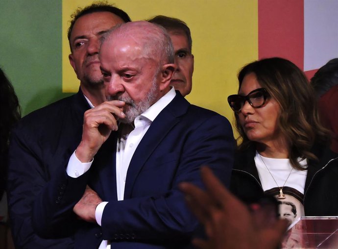 5 de outubro de 2026, São Paulo, São Paulo, Brasil: São Paulo (SP), 04/10/2026 — Política/Eleições 2026/Resultados — O presidente Luiz Inácio Lula da Silva recebe apoiadores e a imprensa nacional e internacional e discursa após a confirmação do segundo tu