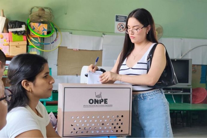 Perú.- ONPE al 92.710% de actas contabilizadas: Renovación Popular 27.7%, Francis Allison 26.84%