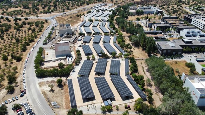 Placas fotovoltaicas en el ParcBit para el autoconsumo compartido.