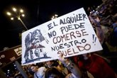 Foto: Una mujer y sus tres hijos menores se enfrentan a un desahucio en Alicante este jueves