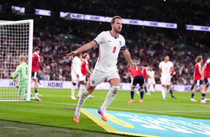 06 October 2026, United Kingdom, London: England's Harry Kane celebrates scoring his side's third goal during the UEFA Nations League Group C soccer match between England and Czech Republic at Wembley Stadium. Photo: Adam Davy/PA Wire/dpa