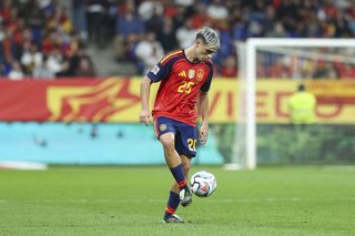 Pedri of Spain controls the ball during the UEFA Nations League 2026/27 group phase match between Spain and Czech Republic at Carlos Tartiere stadium on October 03, 2026, in Oviedo, Spain.