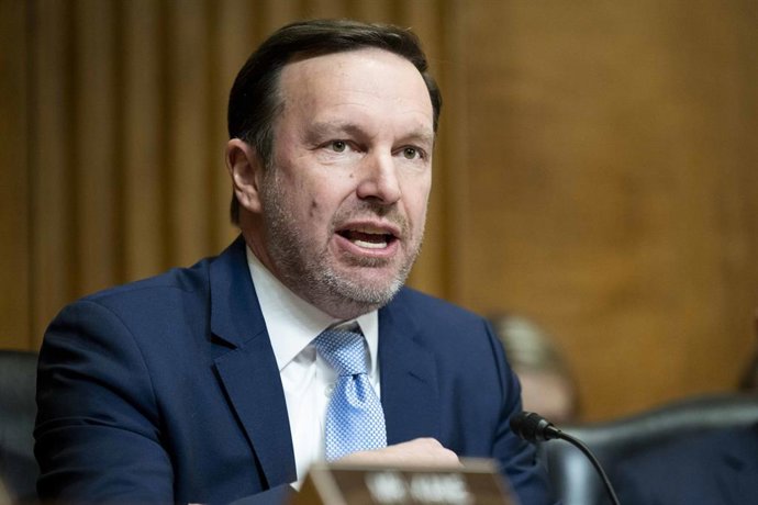 Archivo - El senador estadounidense Chris Murphy interviene en una audiencia del Comité de Relaciones Exteriores del Senado en el Capitolio de Estados Unidos, en Washington DC.