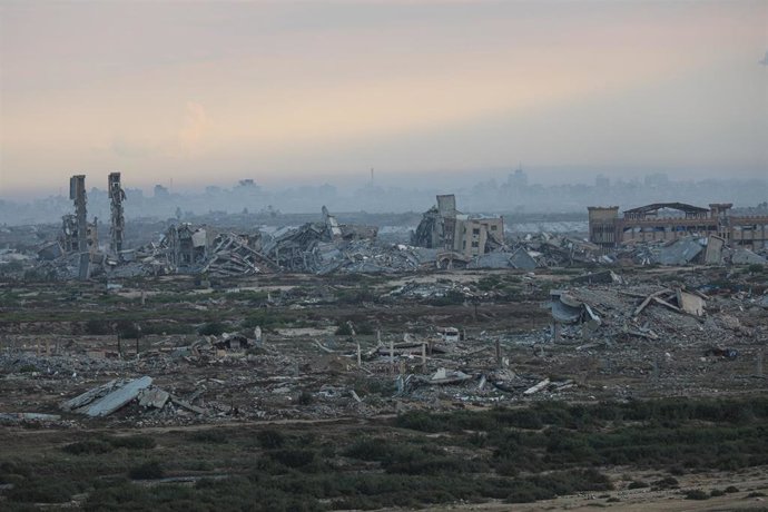 Destrucción en la Franja de Gaza a causa de la ofensiva lanzada por Israel contra el enclave palestino tras los ataques del 7 de octubre de 2023 (archivo)
