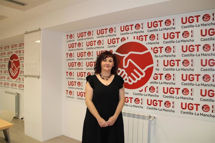 Archivo - La secretaria de Empleo, Igualdad y Políticas Sociales de UGT C-LM, Isabel Carrascosa.