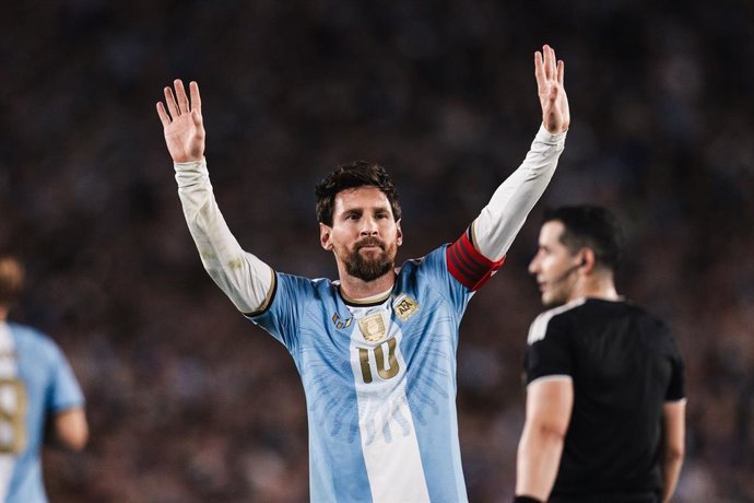 Fútbol.- Leo Messi se despide de Argentina en su "día más triste": "No me quiero ir"