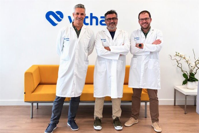Miembros del equipo de la Unidad de Cirugía Hepatobiliopancreática de Alta Especialización impulsada por Vithas Xanit Internacional