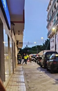 Tres detenidos y varias armas incautadas tras desarticular un punto de venta de droga en Málaga capital