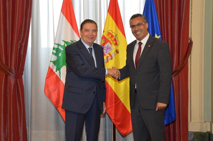 El ministro de Agricultura, Pesca y Alimentación, Luis Planas, se reúne  con su homólogo libanés, Nizar Hani