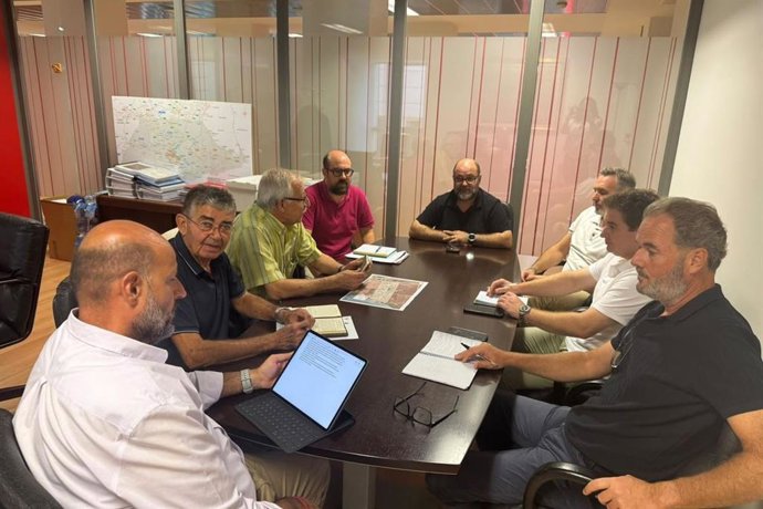 Reunión del Ayuntamiento de Cartagena, Veolia y las asociaciones de vecinos de Villas Caravaning