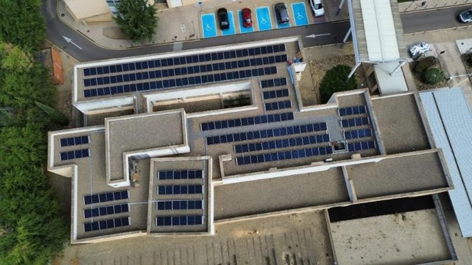 El Hospital de Calahorra incorpora una planta fotovoltaica para mejorar en eficiencia y en sostenibilidad energética