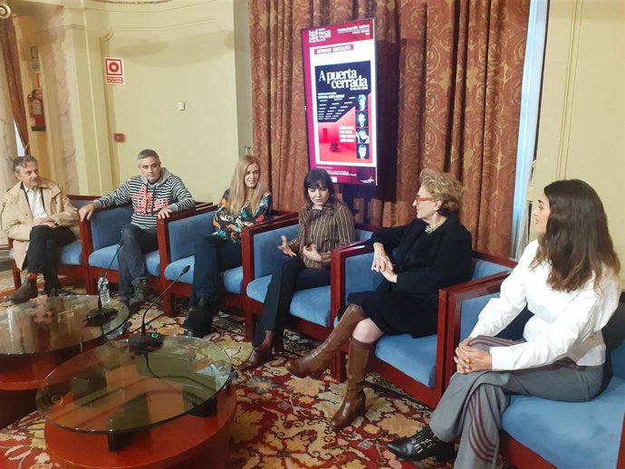 Presentación de la obra 'A puerta Cerrada'.