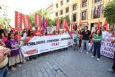 Foto: CCOO y UGT exigen al Gobierno andaluz mejores condiciones laborales para las plantillas de la dependencia