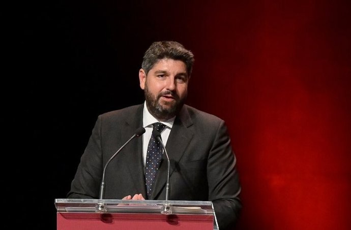 López Miras pregunta "contra quién" es la huelga general convocada 48 horas antes de la campaña electoral
