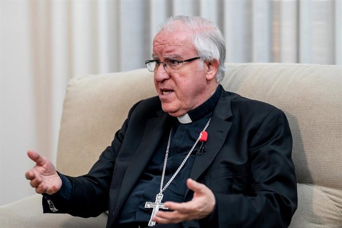 Archivo - El arzobispo de Sevilla, monseñor José Ángel Saiz Meneses, en una entrevista con Europa Press. Archivo.