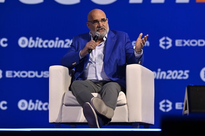 Archivo - Arquivo - 27 de maio de 2025 - Las Vegas, Nevada, EUA - O consultor político Chris LaCivita discursa durante a conferência Bitcoin 2025 no The Venetian Convention & Expo Center, em 27 de maio de 2025, em Las Vegas, Nevada. O evento teve como foc