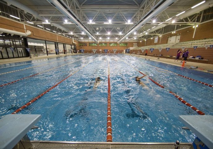 Archivo - Instalaciones del polideportivo Paco Yoldi de San Sebastián