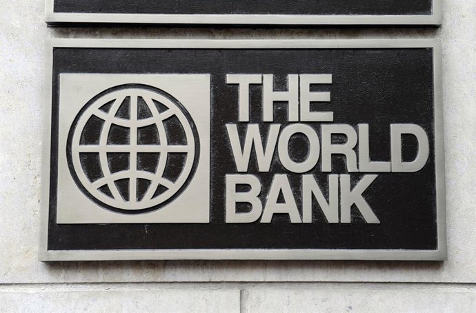 Archivo - FILED - 01 November 2009, US, Washington: The logo of the World Bank is seen in Washington. The World Bank will support Argentina with 2 billion dollars in 2022 amid a severe economic crisis in the country, the bank's managing director of operat