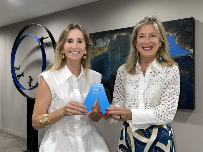 Sabrina Barceló y María Cruz Rivera.