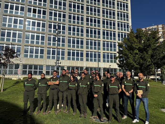 Agentes medioambientales, antes de la asamblea en Valladolid.